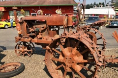 Walkely-rusty-tractor